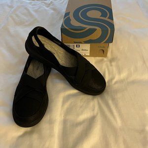 Clarks Cloudsteppers Sillian 2.0 Star Women's shoes Size 9 M Black